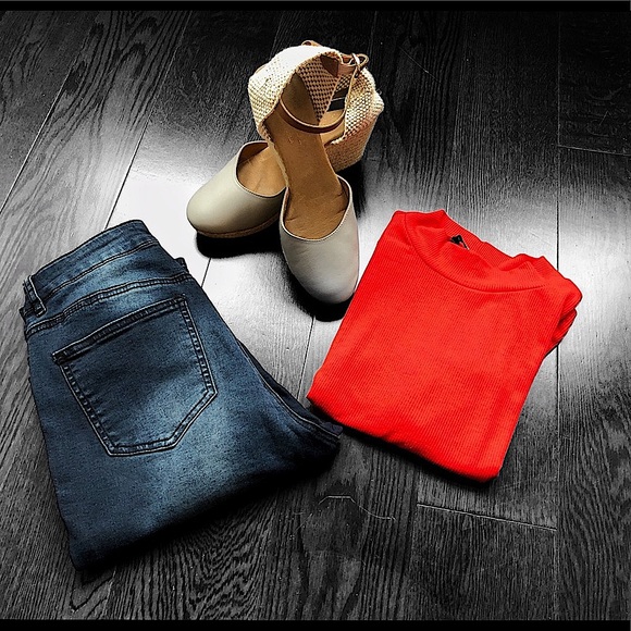 🔅Host Pick Eighty-Two Blue Jeans - Picture 6 of 16
